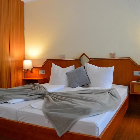 Sonnenhotel Kreuzeck Otel 3*