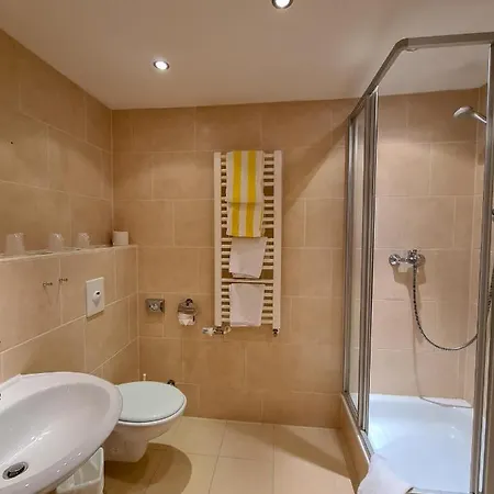 Sonnenhotel Kreuzeck 호텔 고슬라르